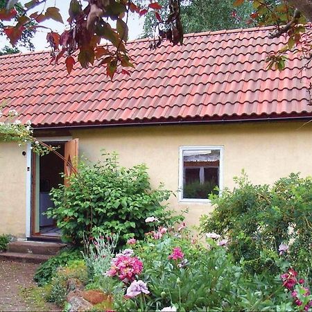 1 Bedroom Beautiful Home In Tomelilla Exterior photo